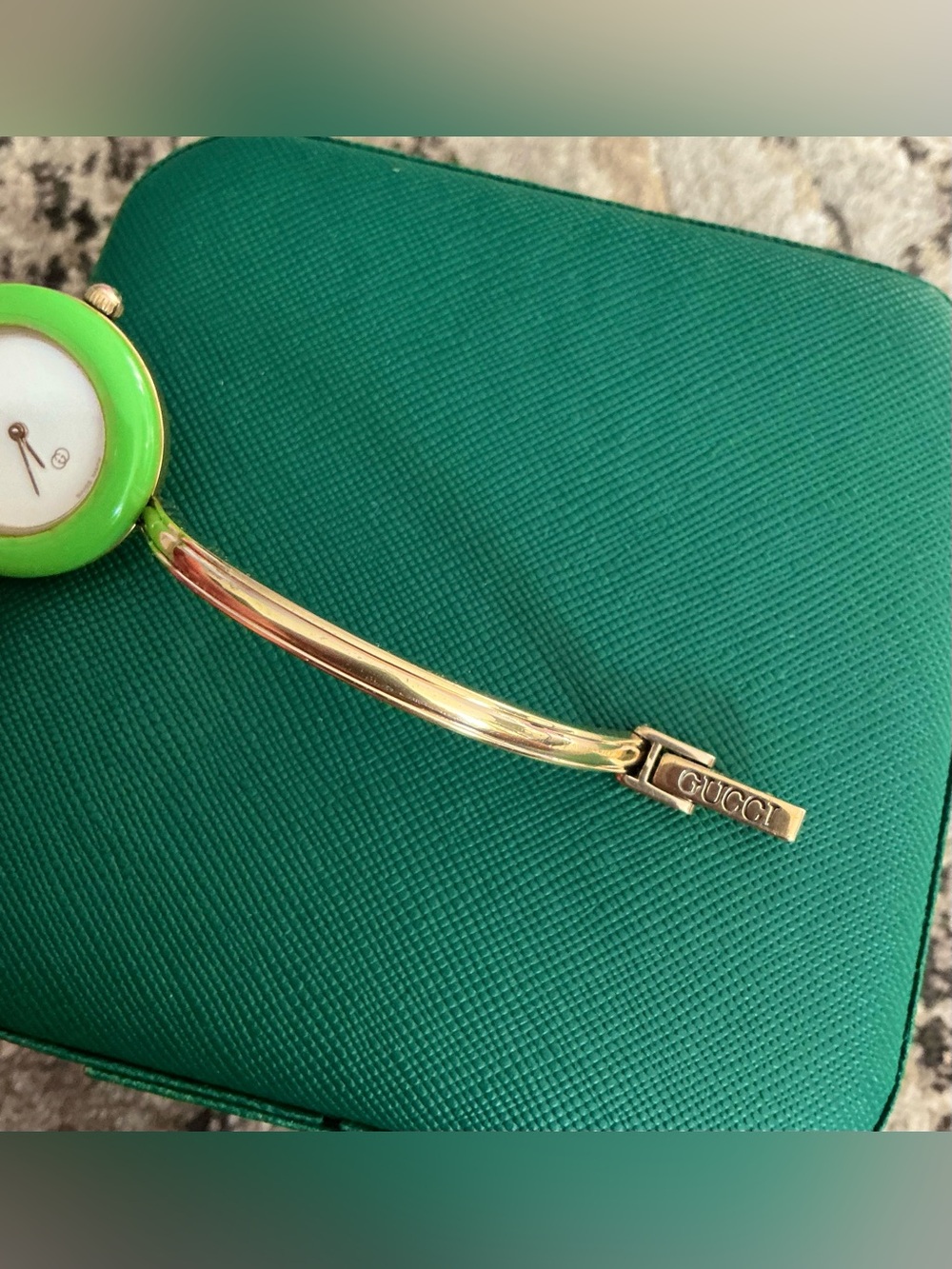 Authentic GUCCI bangle watch with Interchangeable Ringsππβ€οΈπ§‘π€ - Picture 11 of 16